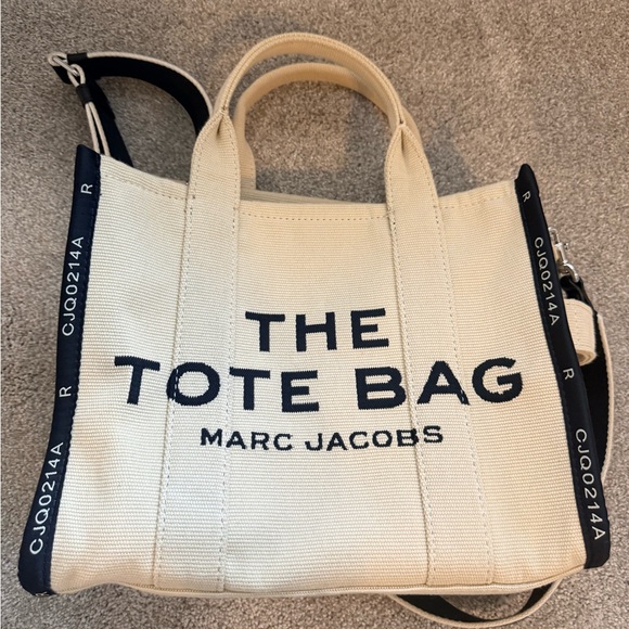 Marc Jacobs Cream and Black Tote Bag - Picture 3 of 5